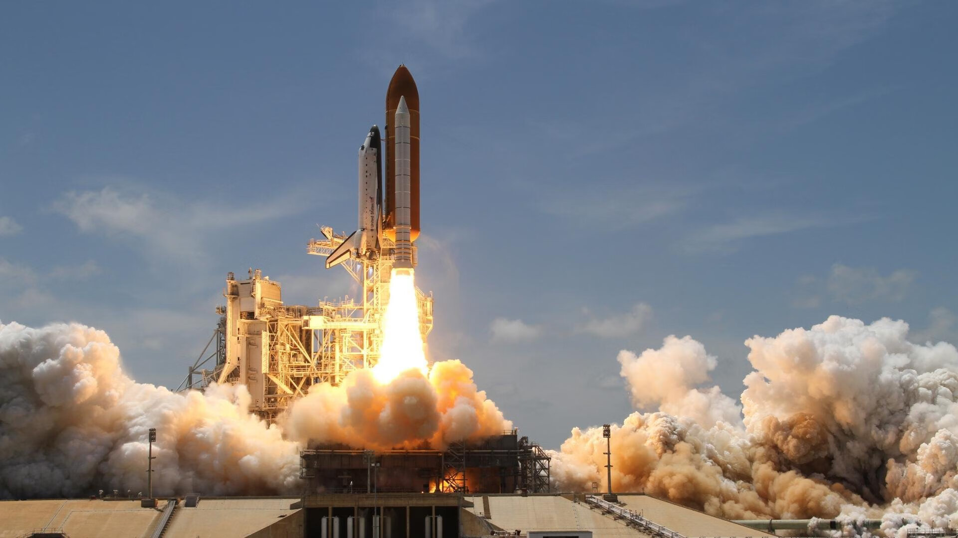 中国足球产业政策扶持力度逐步加大，行业前景向好，2020中国足球产业