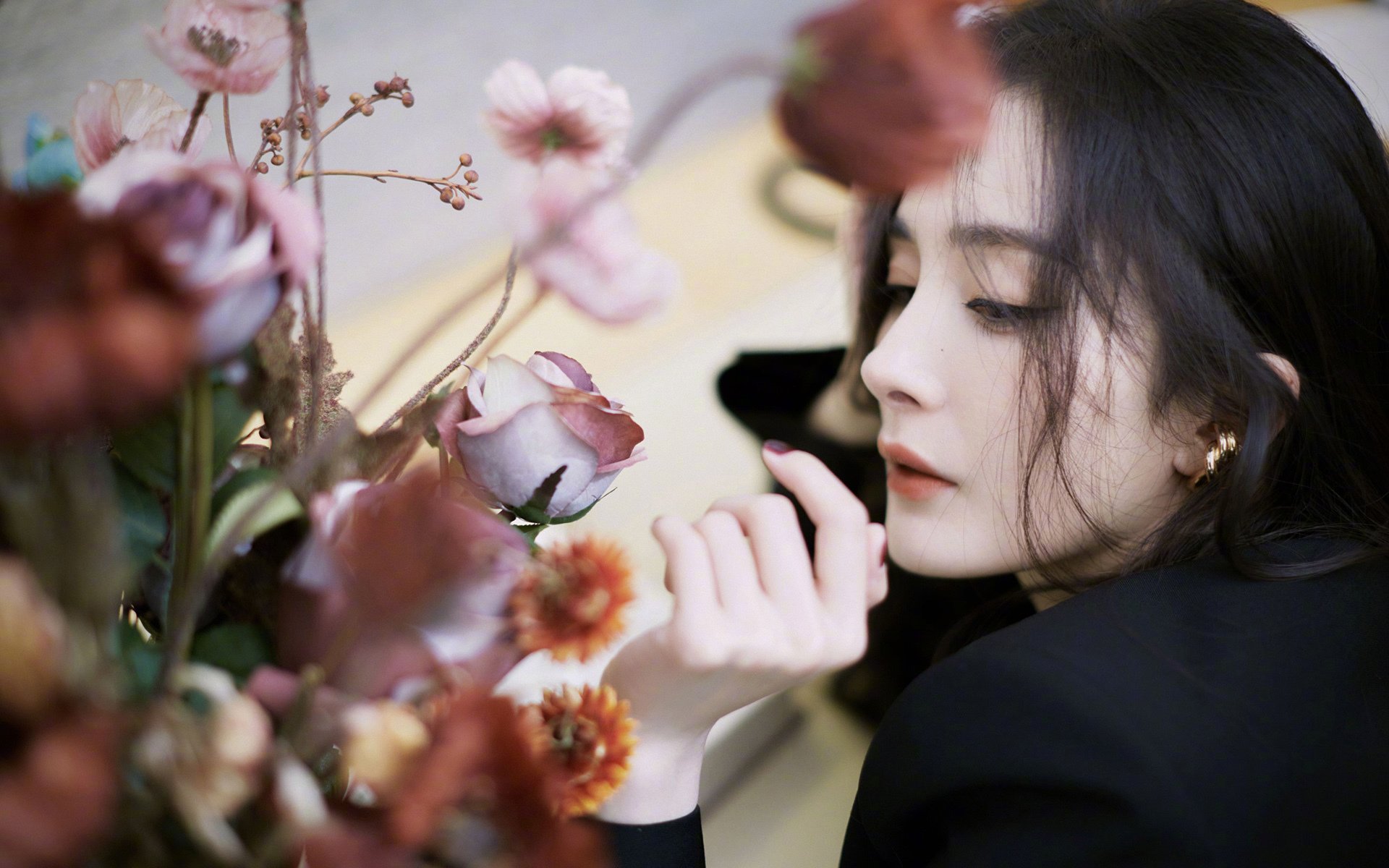 科隆高压逼抢改变比赛走势，科隆 2021